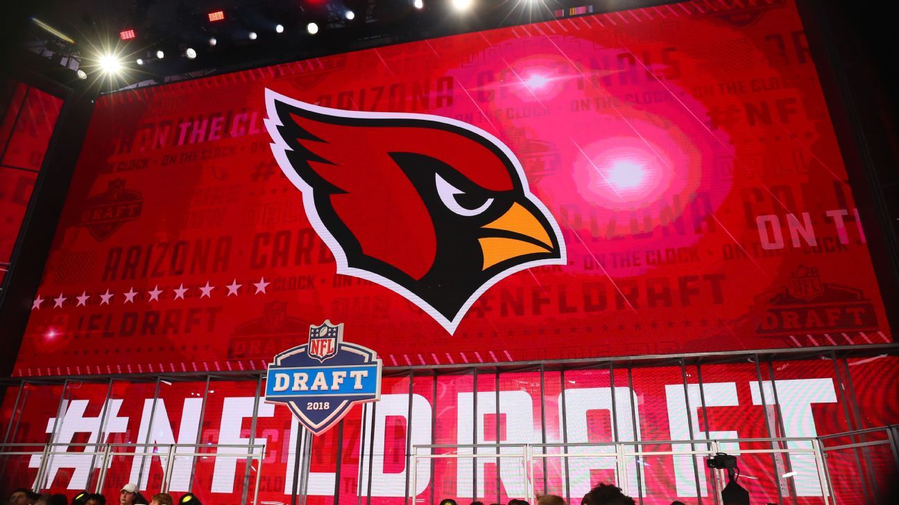 博万体育官方 - NFL暂停红雀高管涉赌政策违规行为：行业自律与合规风险全解析 - 博万体育